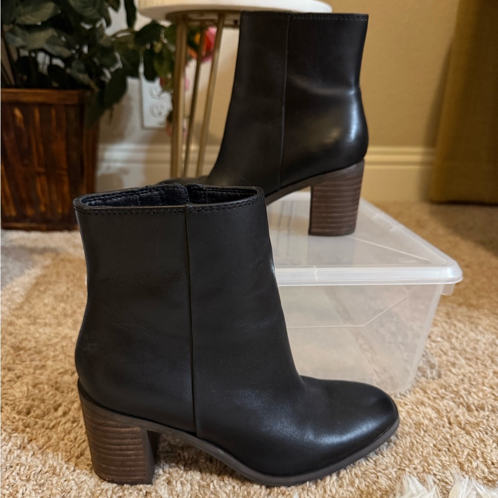 Lucky brand leather boots. Size 6 1/2. Black with brown heel.